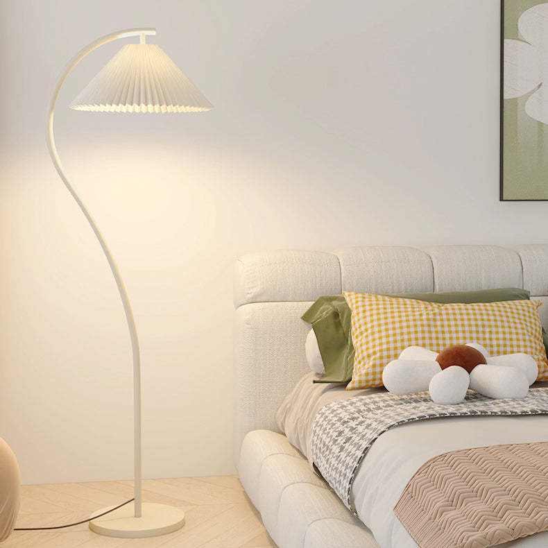 Minimalist Pleated Fabric Iron Floor Lamp