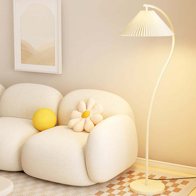 Minimalist Pleated Fabric Iron Floor Lamp