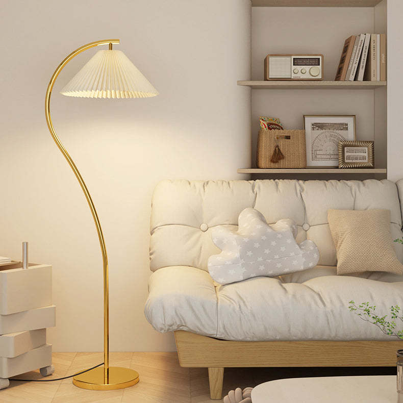 Minimalist Pleated Fabric Iron Floor Lamp