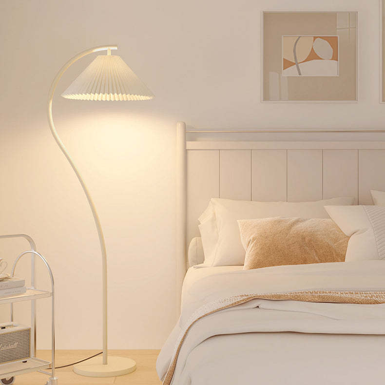 Minimalist Pleated Fabric Iron Floor Lamp