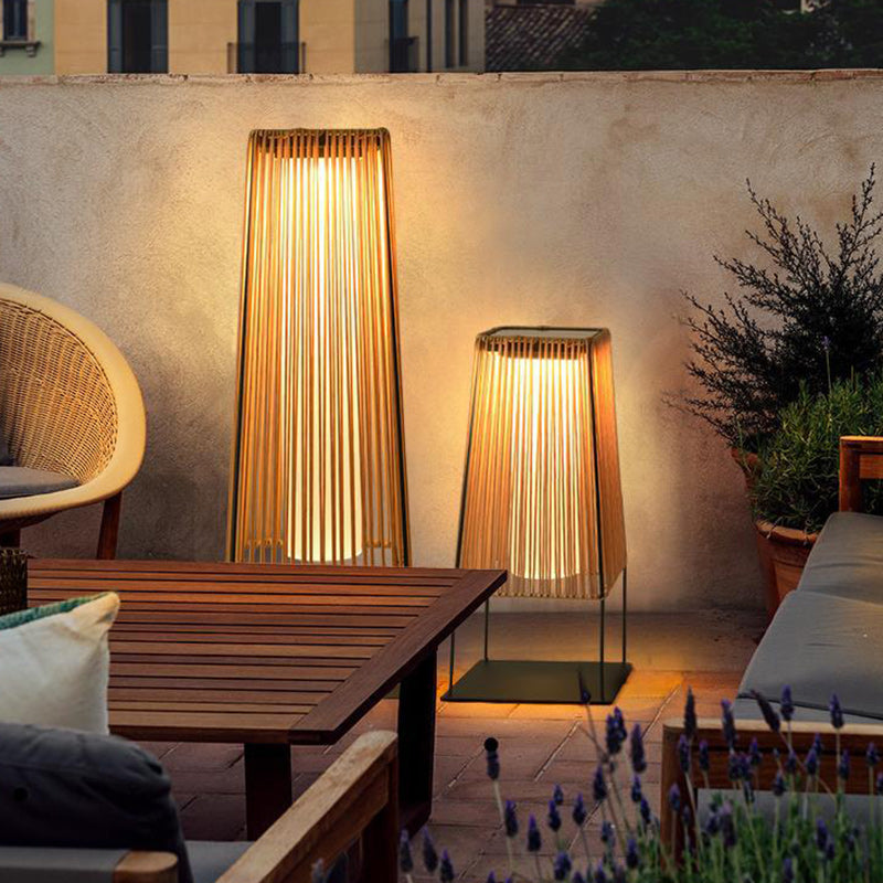 Minimalist Solar Prismatic Landscape Light