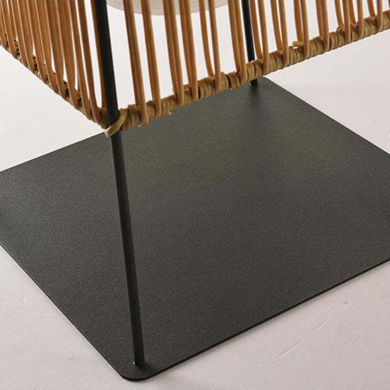 Minimalist Solar Prismatic Landscape Light