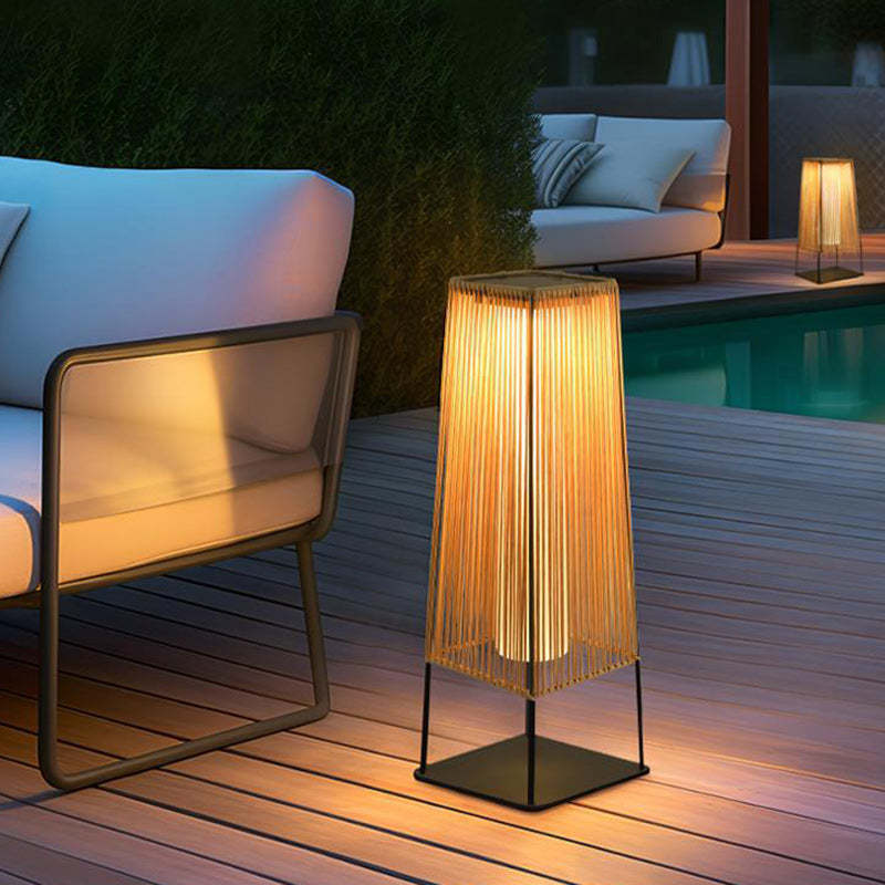 Minimalist Solar Prismatic Landscape Light