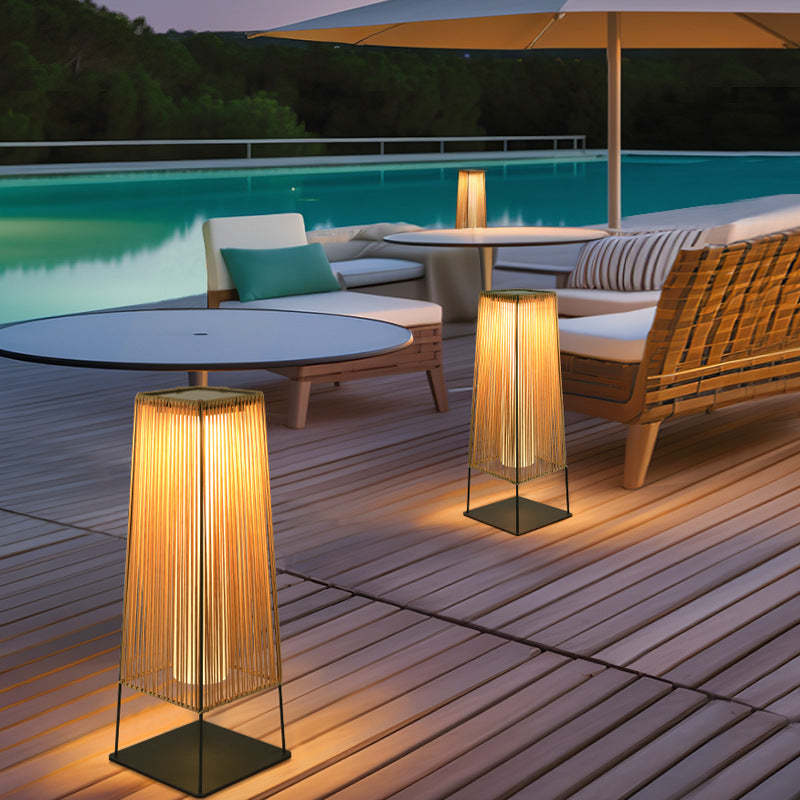 Minimalist Solar Prismatic Landscape Light
