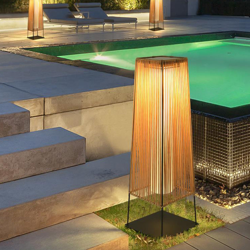 Minimalist Solar Prismatic Landscape Light