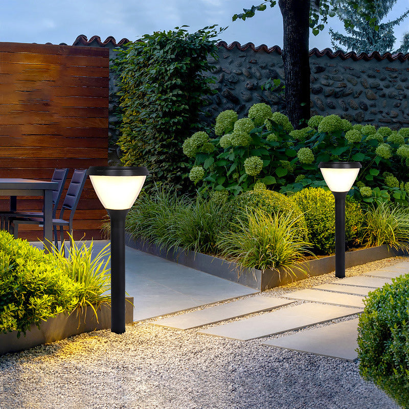Minimalist cylinder heart landscape lighting in aluminum — Cool White (6000K)