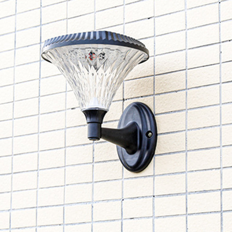 Minimalist Solar Diamond Round LED Outdoor Light