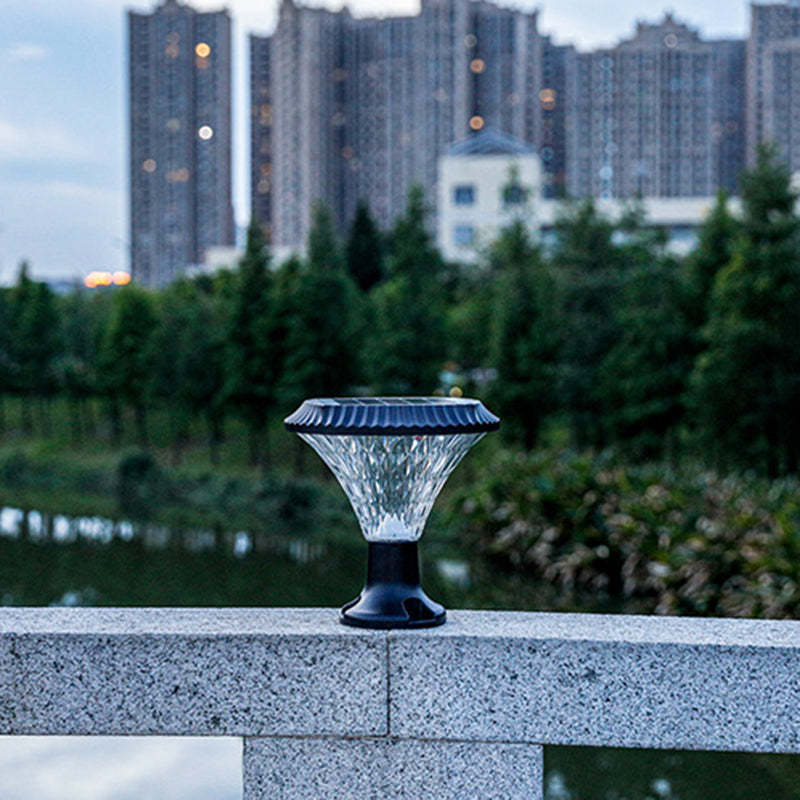 Minimalist Solar Diamond Round LED Outdoor Light