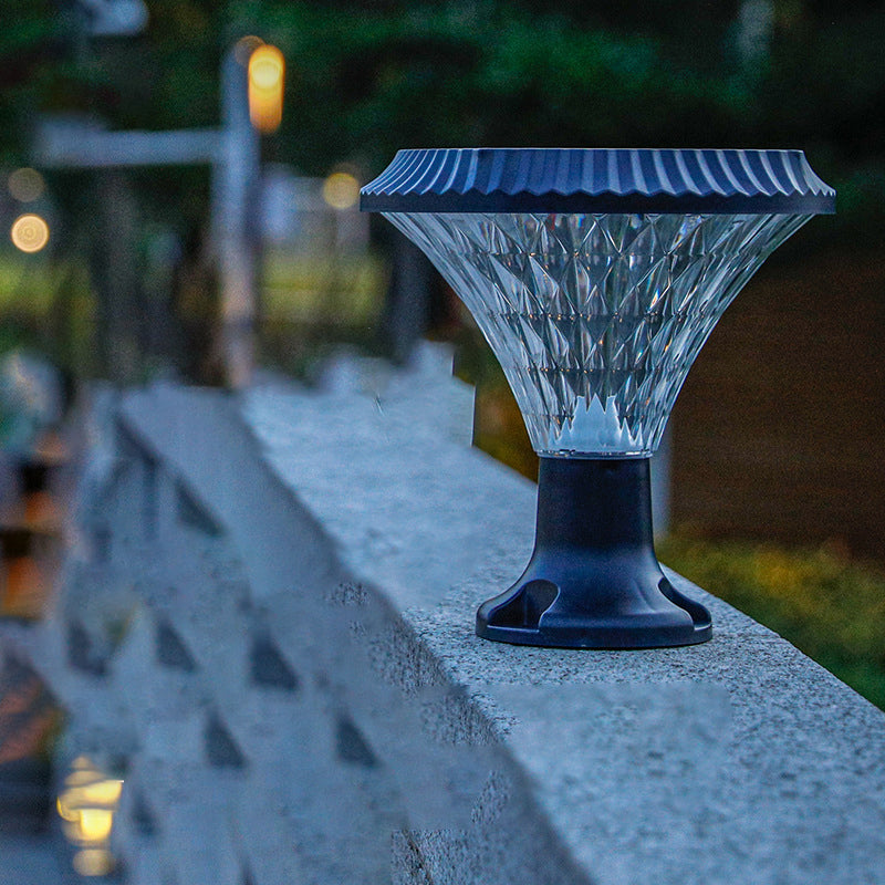 Minimalist Solar Diamond Round LED Outdoor Light