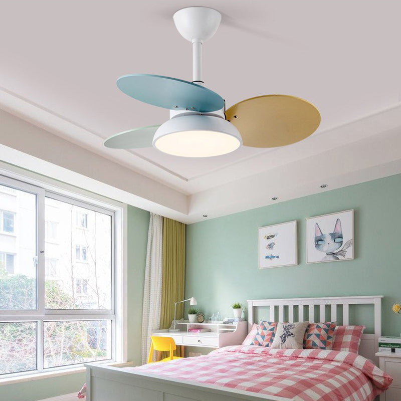 Scandinavian Blade Ceiling Fan Light