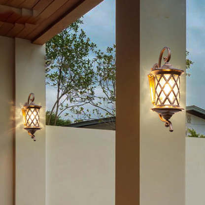 Traditional Rustic Aluminum Ripple Glass Outdoor Wall Sconce