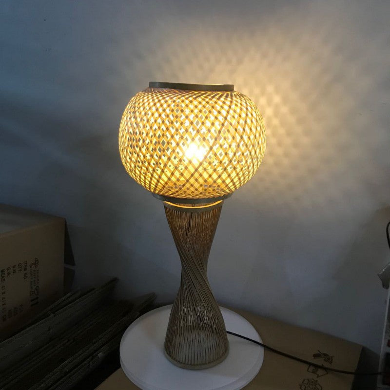 Vintage Rattan Bamboo Cage Table Lamp — 110V-120V For US/CA