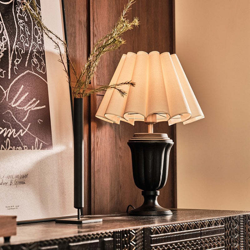 Vintage Fabric Flower Bouquet Solid Wood Lamp