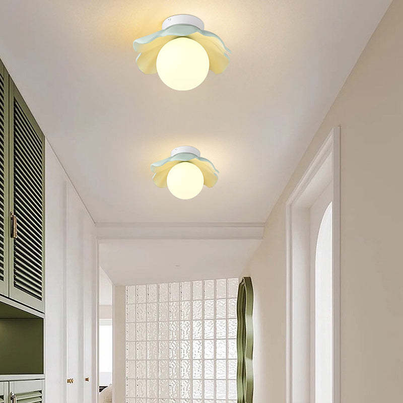 French Resin Flower Ball 1-Light Semi-Flush Ceiling Light