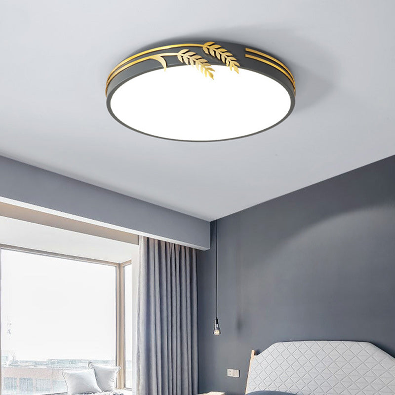 Minimalist trim ear flush mount lighting in acrylic — Matte Black / 220V-240V (UK/AU)