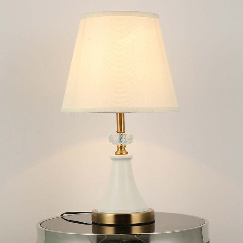 Traditional Colonial Fabric Round Table Lamp