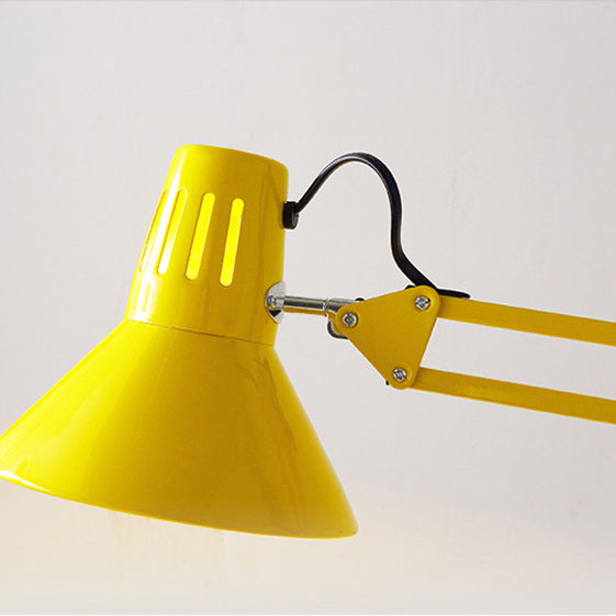 Scandinavian Retractable Swivel Iron Floor Lamp — Red / 110V-120V For US/CA