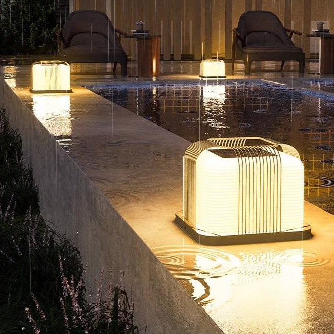 Minimalist Solar Square Stainless Steel LED Light — Warm Light(3000K) / 3.7V