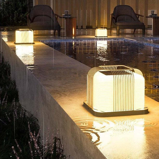 Minimalist Solar Square Stainless Steel LED Light — Warm Light(3000K) / 3.7V