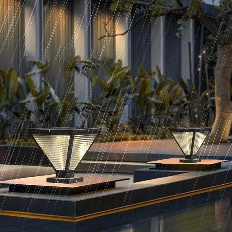 Minimalist Prismatic Stainless Steel Outdoor Light — 220V-240V For UK/AU
