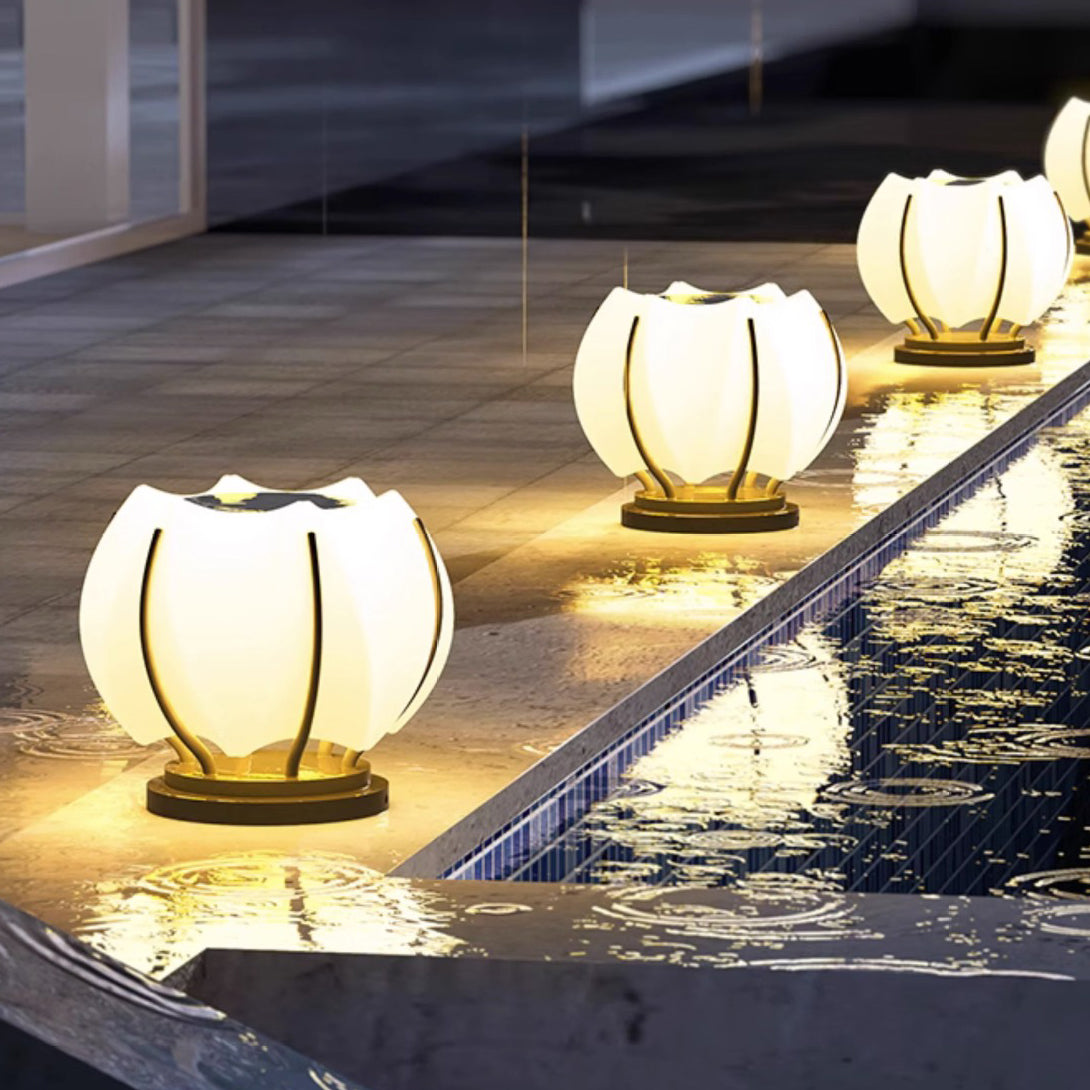Minimalist Lotus Round Iron LED Outdoor Light