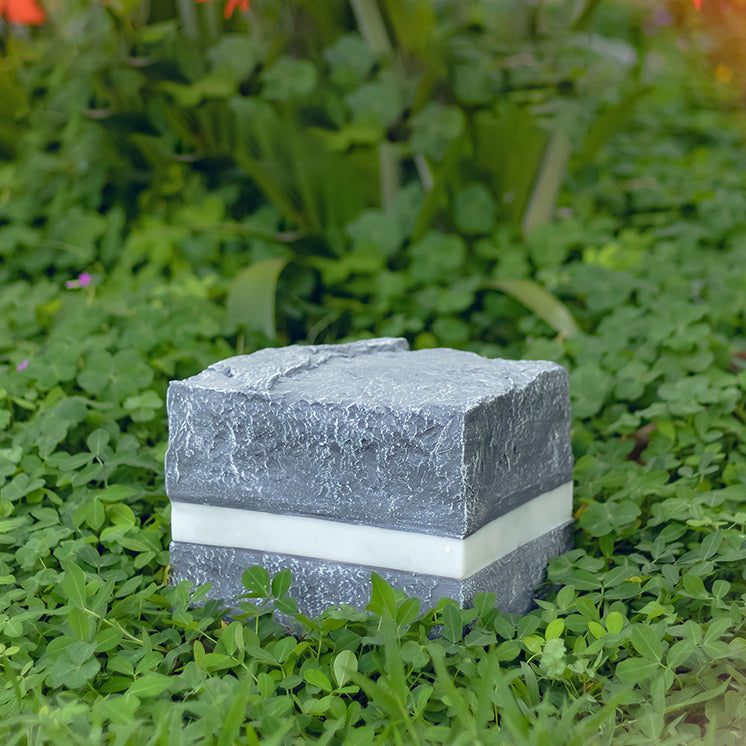Solar Resin Glass Fiber Faux Stone Stripe Cube Light