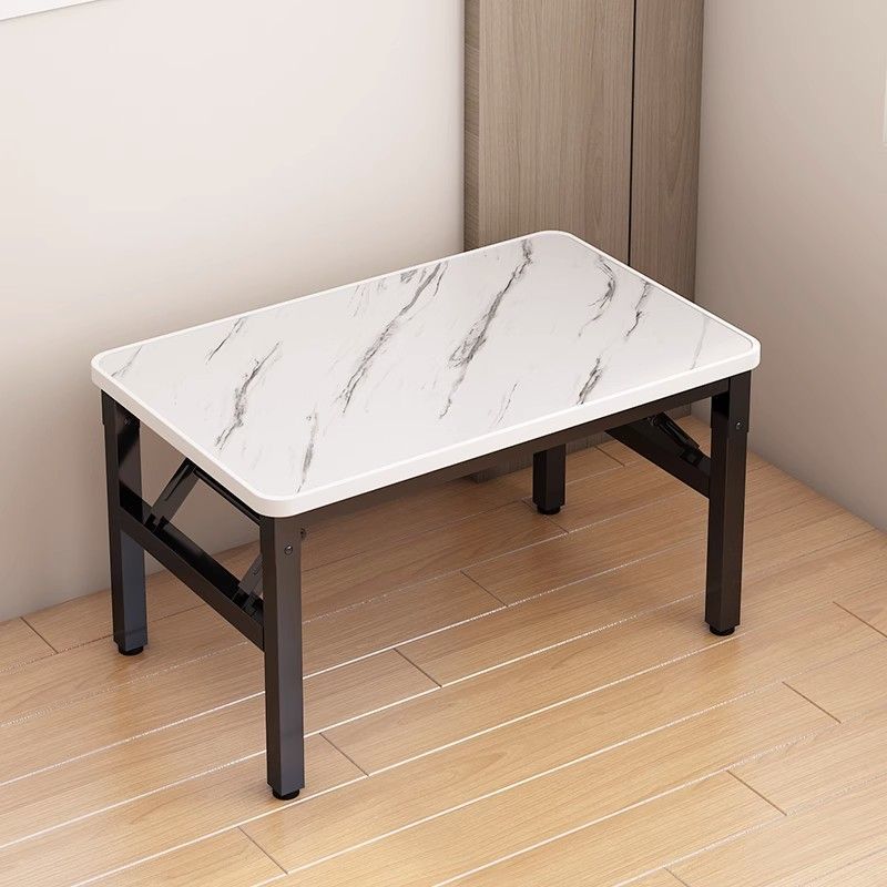 Minimalist Engineered Wood 4/6-Seat Table