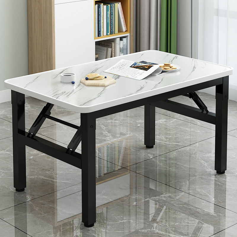 Minimalist Engineered Wood 4/6-Seat Table