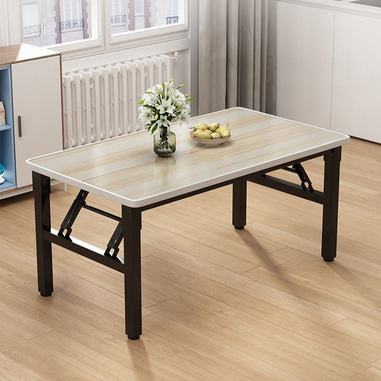 Minimalist Engineered Wood 4/6-Seat Table