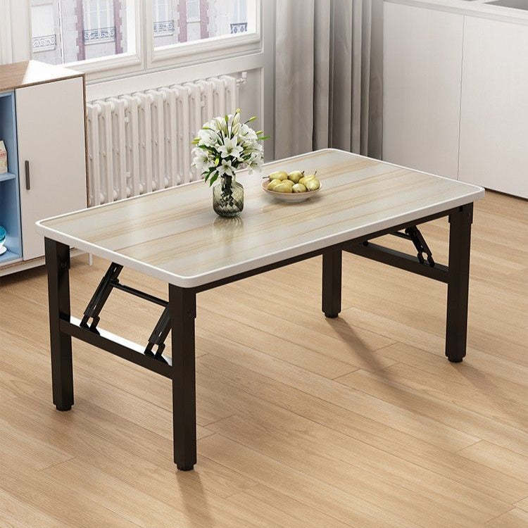 Minimalist Engineered Wood 4/6-Seat Table