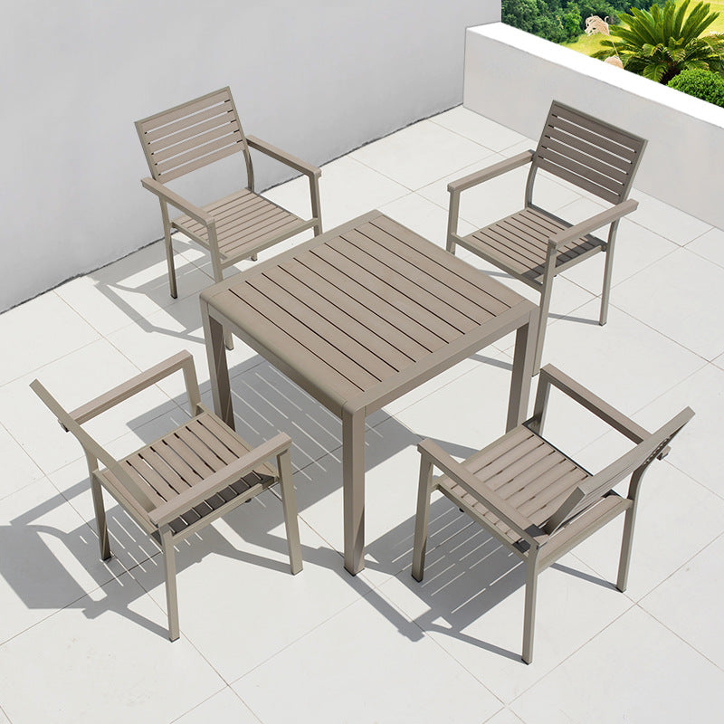 Minimalist Plastic Wood Table
