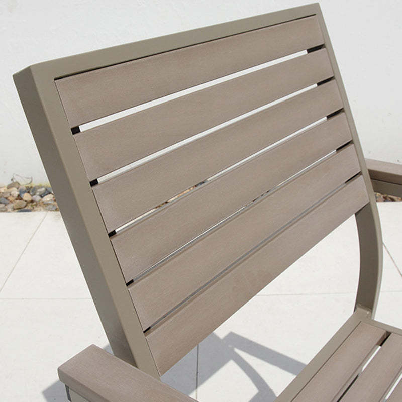 Minimalist Plastic Wood Table