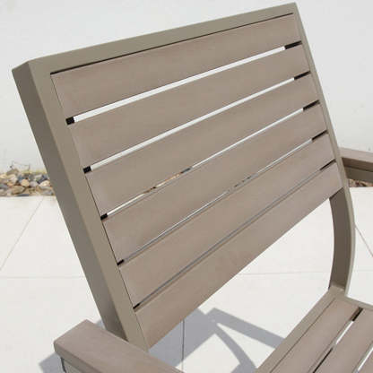 Minimalist Plastic Wood Table
