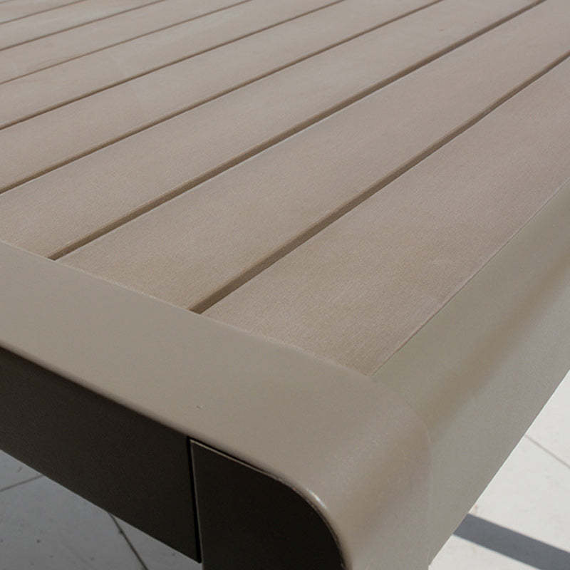 Minimalist Plastic Wood Table