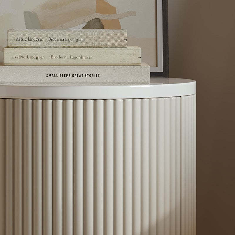 Minimalist Solid Wood 1-Cabinet Nightstand