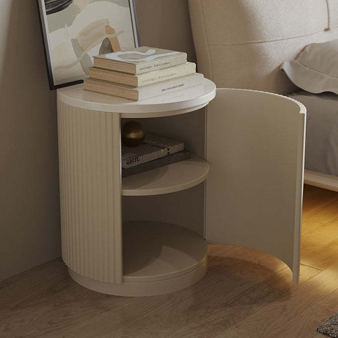 Minimalist Solid Wood 1-Cabinet Nightstand