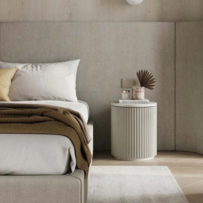 Minimalist Solid Wood 1-Cabinet Nightstand