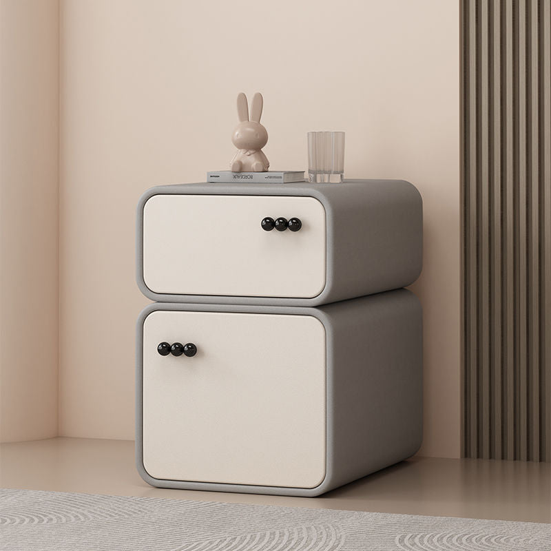 Scandinavian Solid Wood 2-Drawer Nightstand