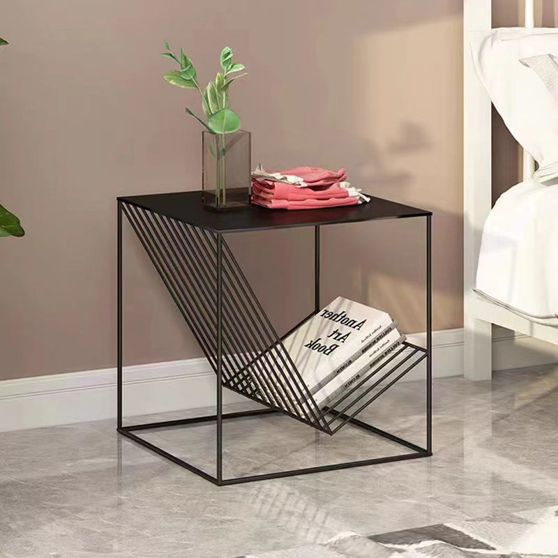Scandinavian Steel Cube Geometrical End Table — Gold