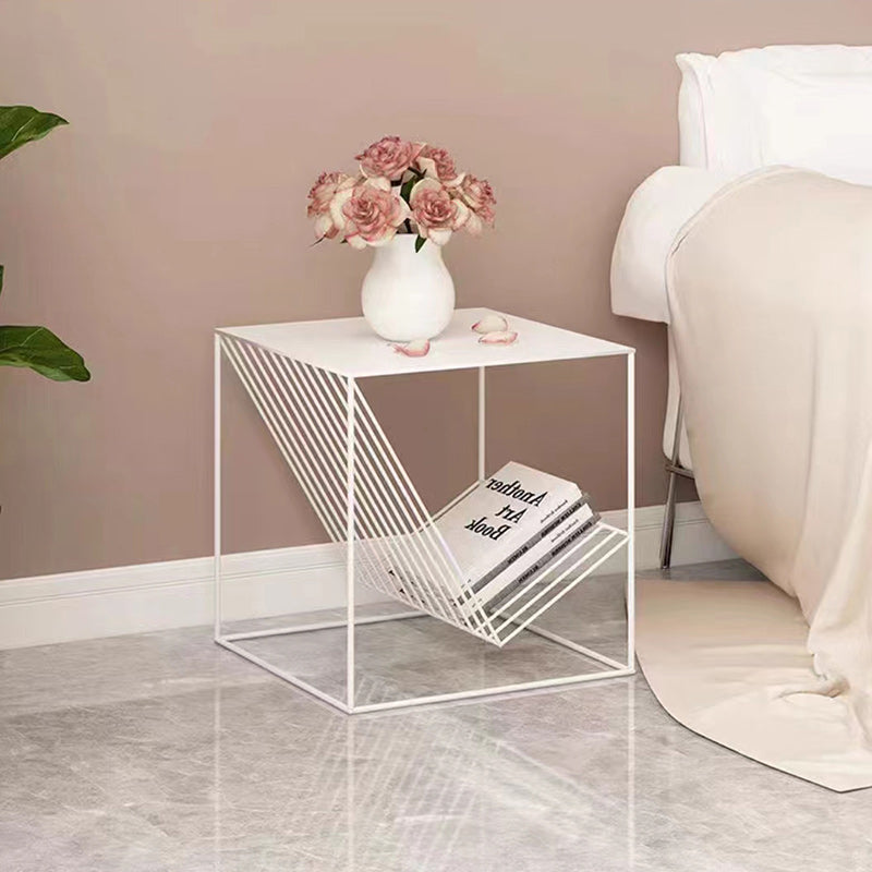 Scandinavian Steel Cube Geometrical End Table — Gold