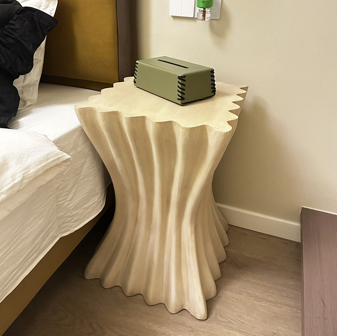 Retro Magnesium Oxide Striped Column End Table
