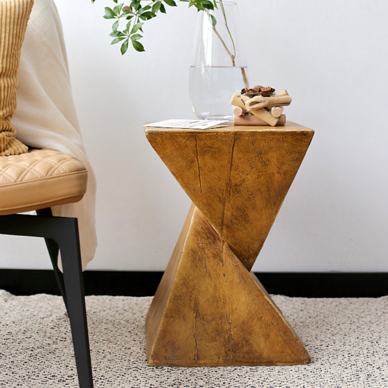 Retro Magnesium Oxide Wood Grain Triangle End Table