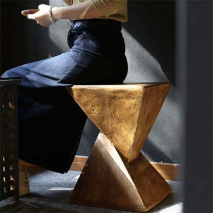 Retro Magnesium Oxide Wood Grain Triangle End Table — Imitation Travertine