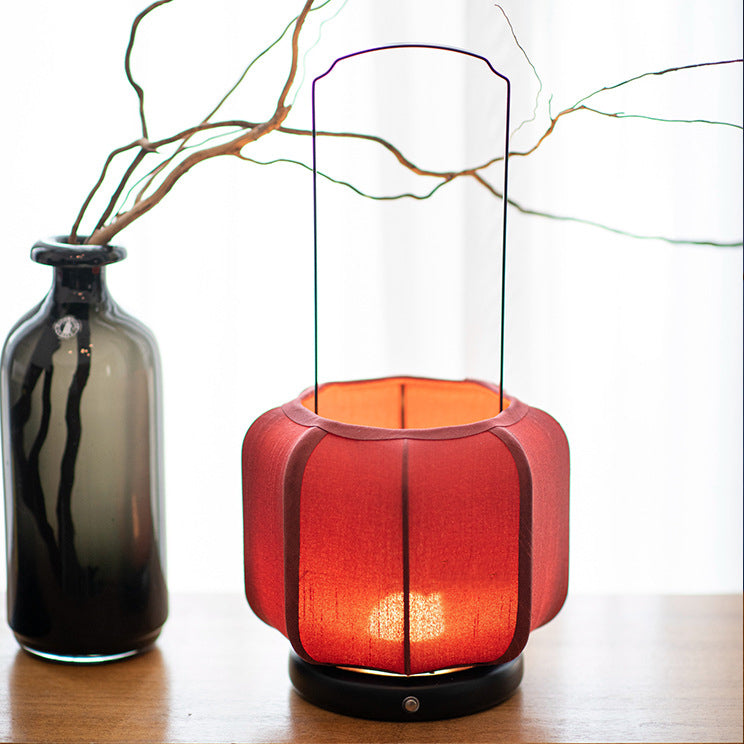Chinese Iron Silk Fabric Lantern LED Lamp