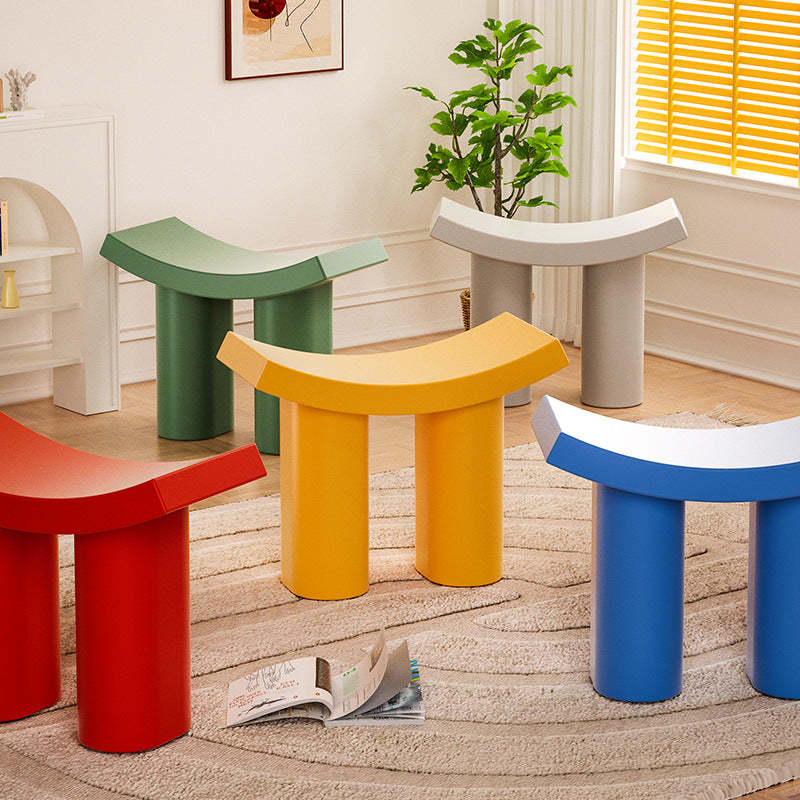 Nordic Plastic Curved Cylinder Low Stool for Entryway