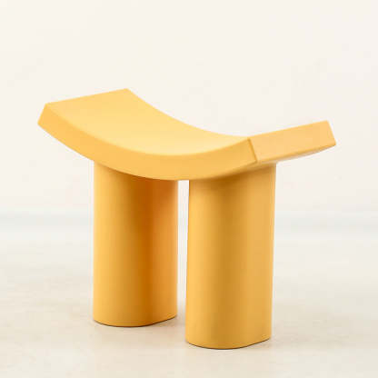 Nordic Plastic Curved Cylinder Low Stool for Entryway