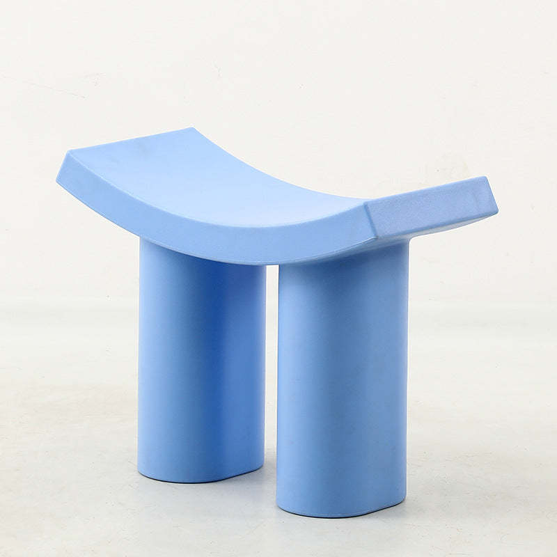 Nordic Plastic Curved Cylinder Low Stool for Entryway