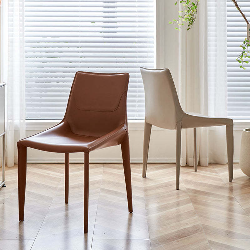 Minimalist Saddle Leather Bench