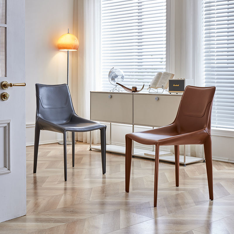 Minimalist Saddle Leather Bench