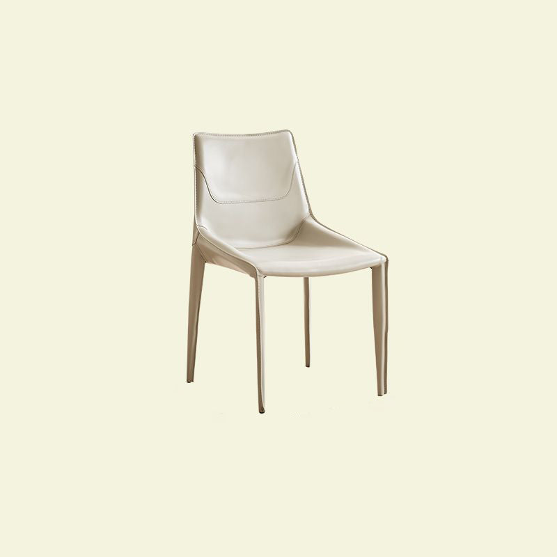 Minimalist Saddle Leather Bench